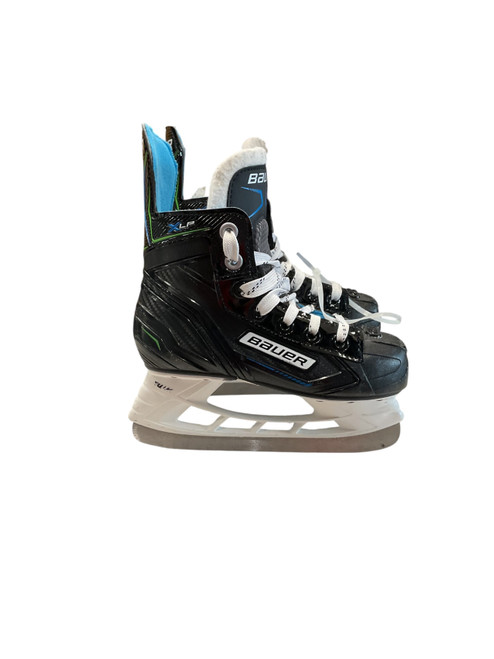 Vist Large View of Product Image Which is Used Bauer XLP SZ 11 Youth Hockey Skate Youth 11.0