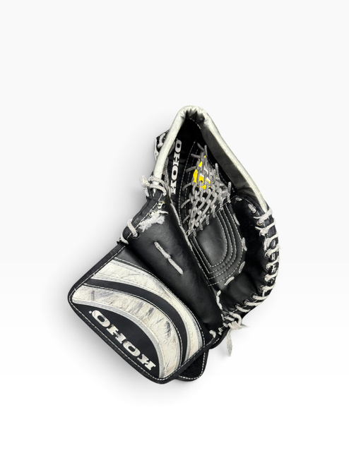 Vist Large View of Product Image Which is Used Koho CATCHER Junior Goalie Catcher Black