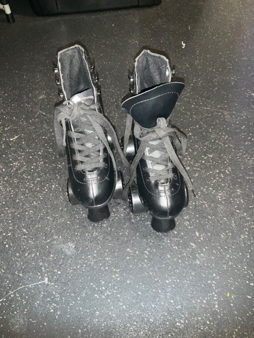 Vist Large View of Product Image Which is Used SKATE GEAR Junior Roller Quad Skates Black Junior 05