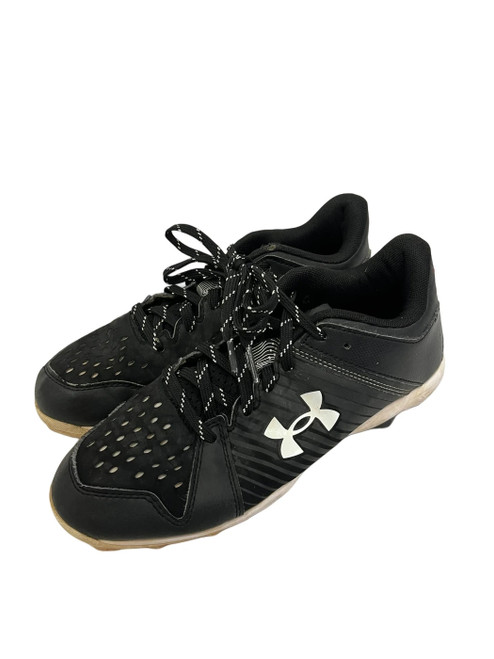 Vist Large View of Product Image Which is Used Under Armour Leadoff Low Jr 5.5 BB/SB Cleats