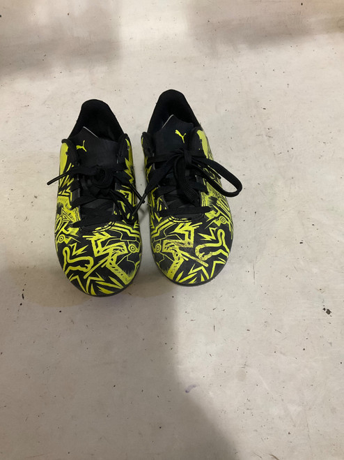 Vist Large View of Product Image Which is Used Puma Soccer Cleats Green Youth 11.0