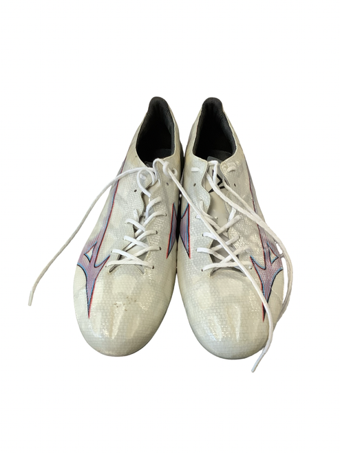 Vist Large View of Product Image Which is Used MIZUNO ALPHA Soccer Cleats Grey Senior 13