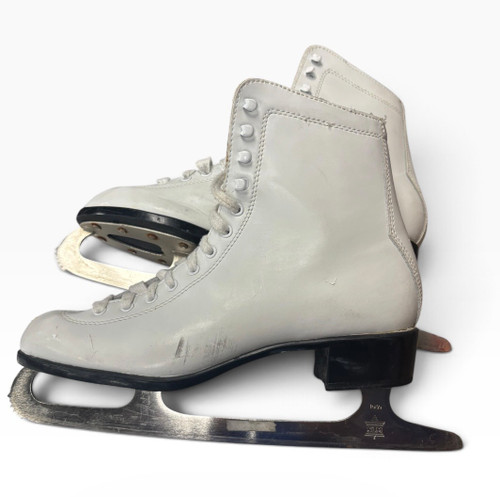 Vist Large View of Product Image Which is Used CCM FINESSE WomensFigure Skate White Senior 10
