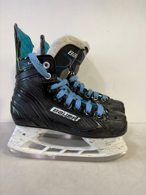 Vist Large View of Product Image Which is Used Bauer XLP Junior Hockey Skate Junior 03