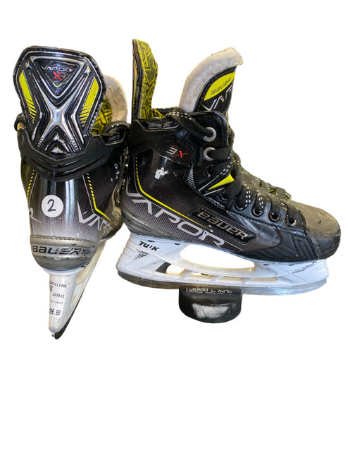 Vist Large View of Product Image Which is Used Bauer 3X SKATE Junior Hockey Skate Junior 02