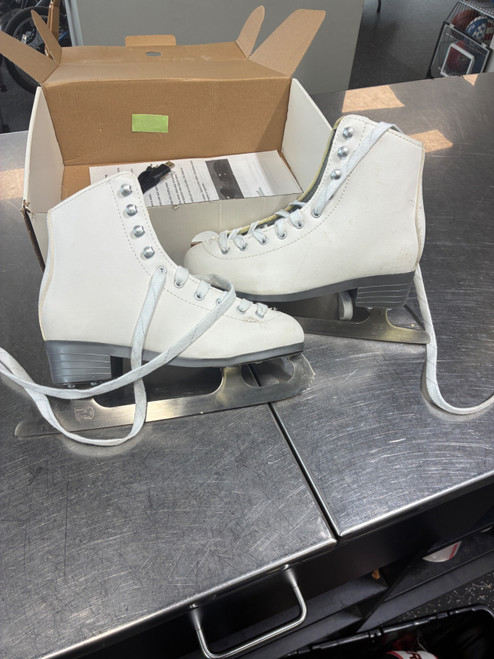 Vist Large View of Product Image Which is Used OBX WMNS FGR SKATE WomensFigure Skate White Senior 4