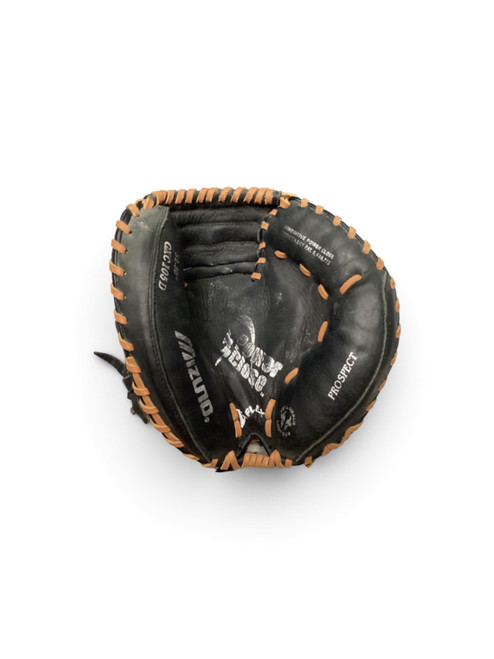 Vist Large View of Product Image Which is Used Mizuno PROSPECT BB/SB Catchers RH Throw Black 32 1/2"