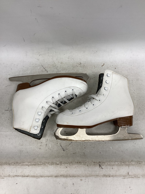 Vist Large View of Product Image Which is Used DBX CLASSIC Girls Figure Skate White Junior 02