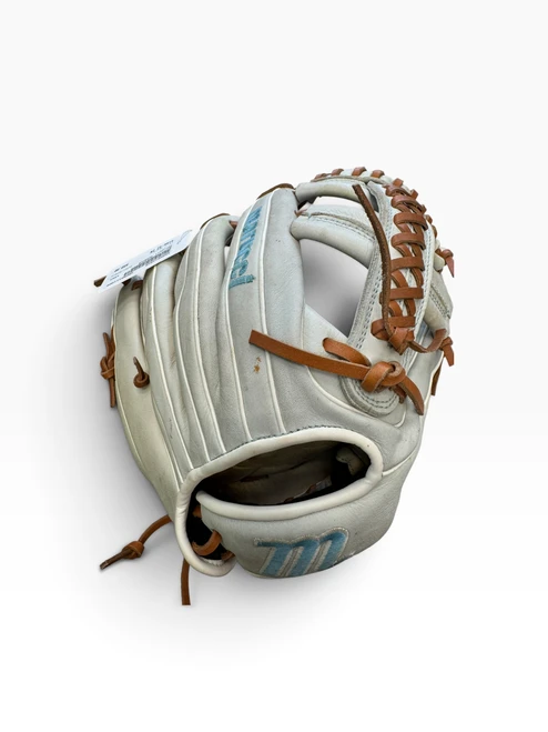 Vist Large View of Product Image Which is Used Marucci ACADIA BB/SB Glove RH Throw White 12"
