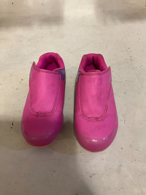 Vist Large View of Product Image Which is Used Soccer Cleats Pink Youth 10.0