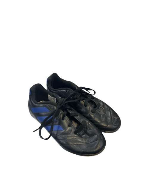 Vist Large View of Product Image Which is Used Adidas Soccer Cleats Black Junior 01
