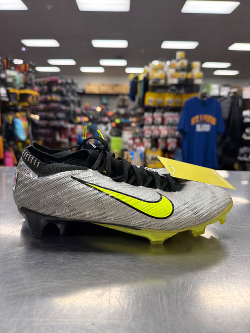 Vist Large View of Product Image Which is Used Nike MERCURIAL Soccer Cleats Grey Senior 6.5