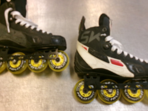 Vist Large View of Product Image Which is Used Reebok 5K Senior Rec Fitness Skates Black Senior 9.5