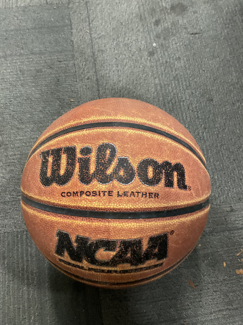 Vist Large View of Product Image Which is Used Wilson NCAA FINAL FOUR EDITION Basketball Adult Outdoor