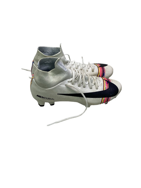 Vist Large View of Product Image Which is Used Nike MERCURIAL FLYKNIT Soccer Cleats White Senior 6