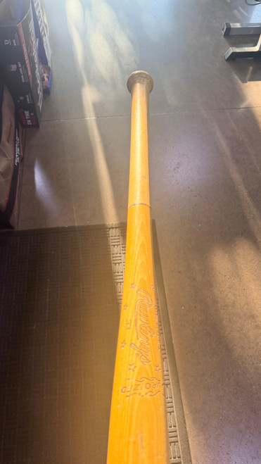 Vist Large View of Product Image Which is Used Rawlings THE BOMBER BB/SB Wood Bat 33"