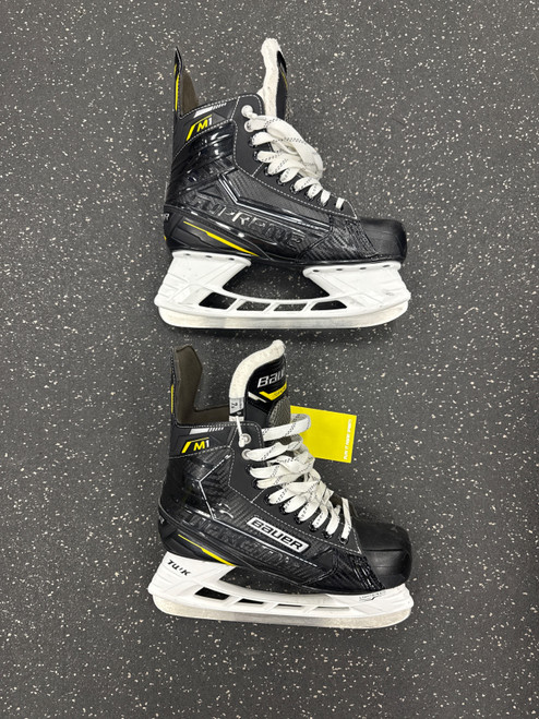 Vist Large View of Product Image Which is Used Bauer SUPREME M1 Senior Hockey Skate Senior 7.5