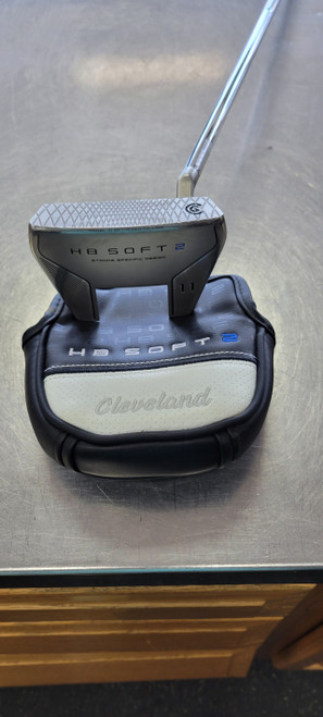 Vist Large View of Product Image Which is Used Cleveland HB SOFT 2 11 Mens Putter RH