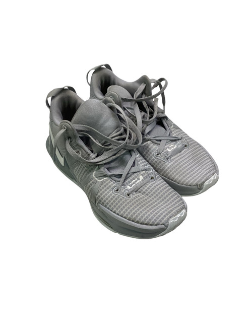 Vist Large View of Product Image Which is Used Nike Basketball Shoes W Grey Senior 8.5