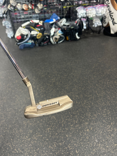 Vist Large View of Product Image Which is Used Odyssey WHITE HOT TOUR Mens Putter RH