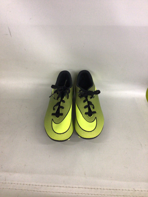 Vist Large View of Product Image Which is Used Nike BRAVATA II FG Soccer Cleats Black And Yellow Junior 05