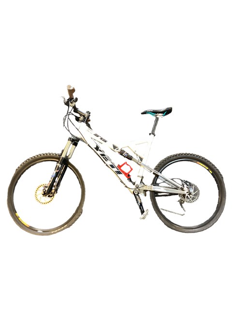 Vist Large View of Product Image Which is Bicycles Men's Bikes