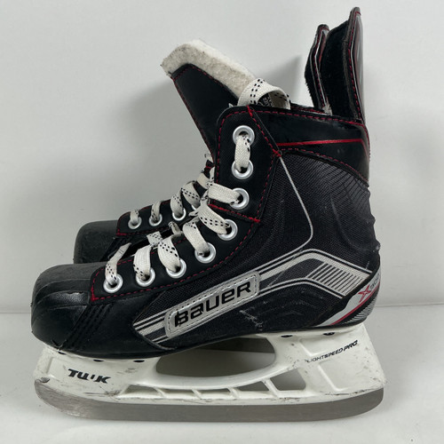 Vist Large View of Product Image Which is Used Bauer VAPOR X300  Hockey Skate Jr 01