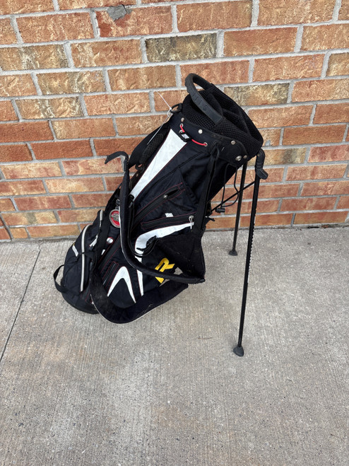 Vist Large View of Product Image Which is Used Taylormade R9 STAND BAG Mens Stand Bag Black