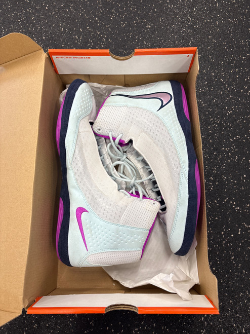 Vist Large View of Product Image Which is Used Nike Wrestling Shoes White Senior 13