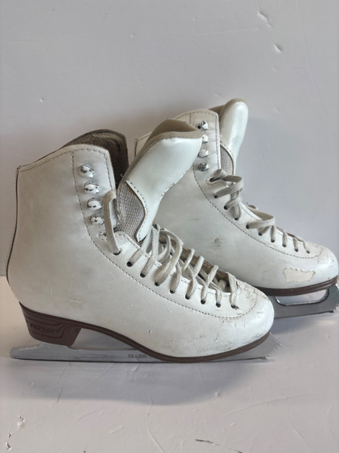 Vist Large View of Product Image Which is Used Jackson ARTISTE WomensFigure Skate White Senior 4.5
