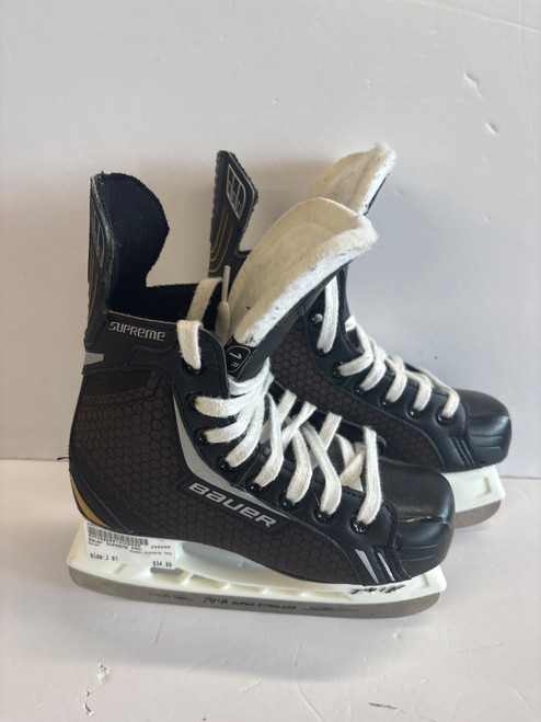 Vist Large View of Product Image Which is Used Bauer SUPREME PRO Junior Hockey Skate Junior 01