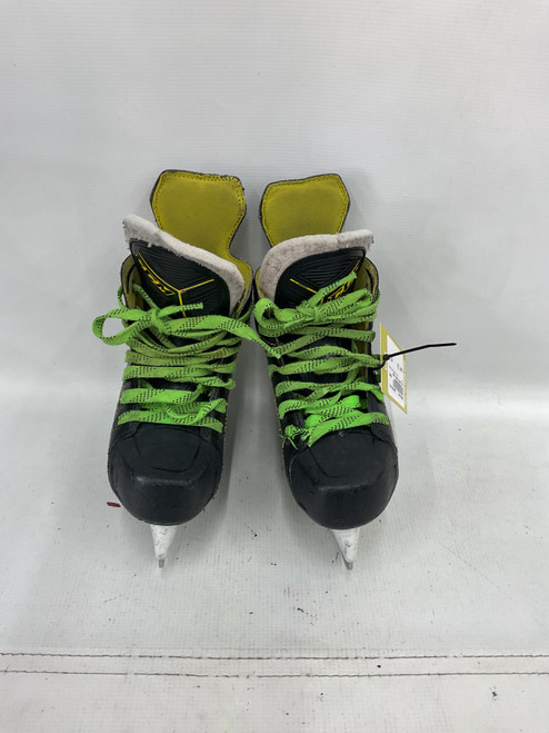 Vist Large View of Product Image Which is Used CCM SUPER TACKS 9380 Youth Hockey Skate Youth 13.0