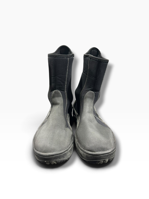 Vist Large View of Product Image Which is Used XS Scuba PYRO 7MM Adult Footwear Black Senior 12