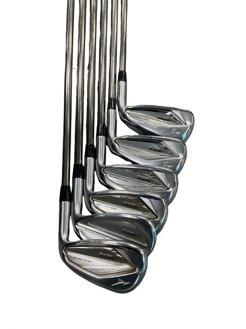 Vist Large View of Product Image Which is Used Mizuno JPX 923 Mens Iron Set RH 6I-GW/AW