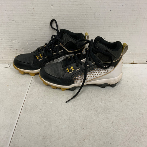 Vist Large View of Product Image Which is Used Under Armour BH BB/SB Cleats Black Junior 01