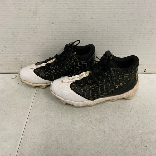 Vist Large View of Product Image Which is Used Under Armour BH BB/SB Cleats Black Junior 04.5