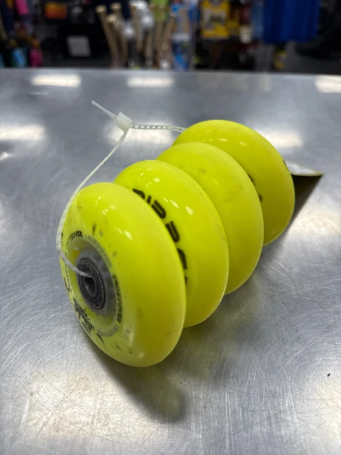 Vist Large View of Product Image Which is Used Labeda LABEDA GRIPPER MEDIUM 80MM Inline Wheels 80MM