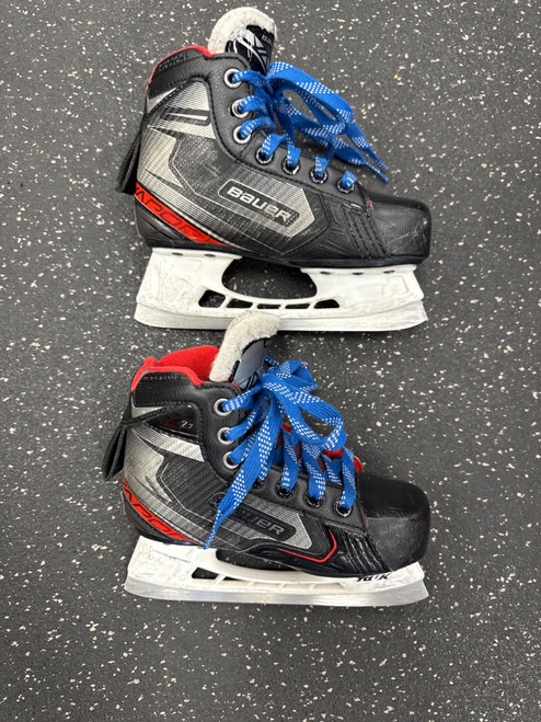 Vist Large View of Product Image Which is Used Bauer VAPOR X2.7 Youth Goalie Skate Youth 12.5
