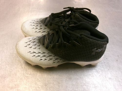 Vist Large View of Product Image Which is Used Under Armour Jr FB Cleats Black Junior 05