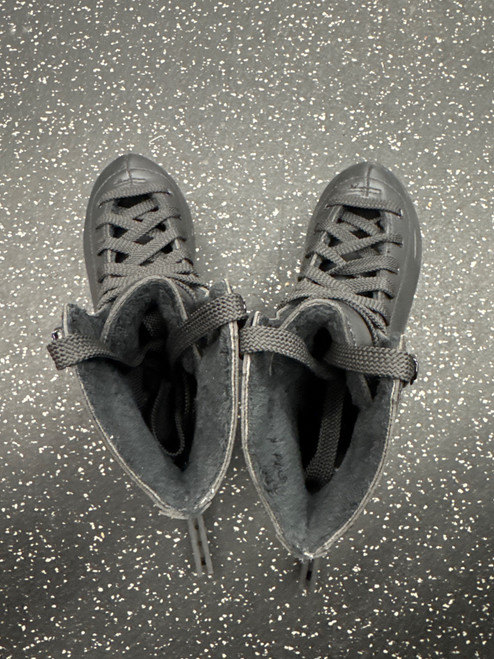 Vist Large View of Product Image Which is Used FIGURE SKATES WomensFigure Skate Black Senior 7