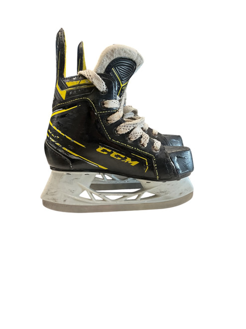 Vist Large View of Product Image Which is Used CCM SUPER TACKS 9380 SZ Y 13 Youth Hockey Skate Youth 13.0