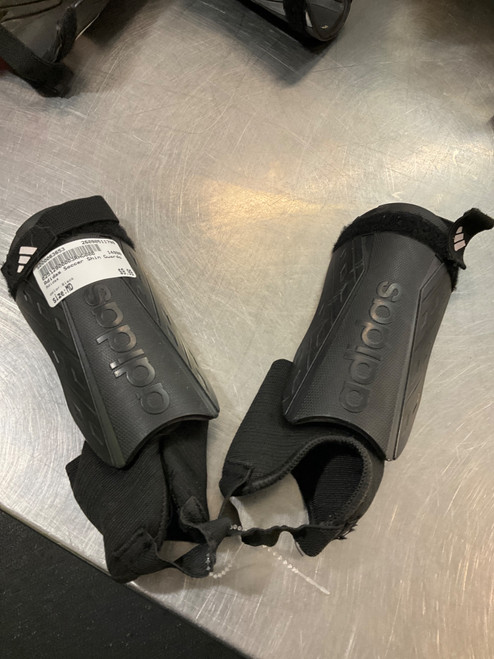 Vist Large View of Product Image Which is Used Adidas Soccer Shin Guards Youth Black MD