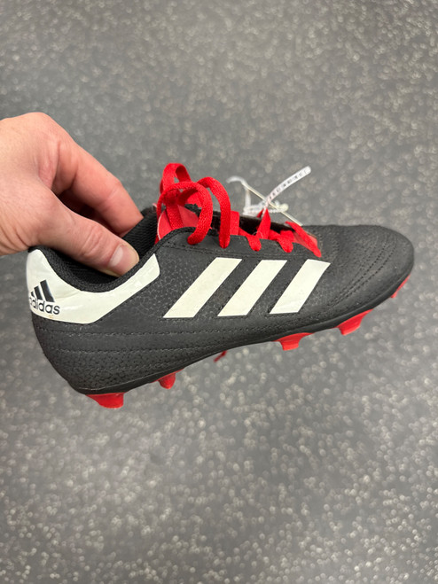 Vist Large View of Product Image Which is Used Adidas Soccer Cleats Red Junior 01