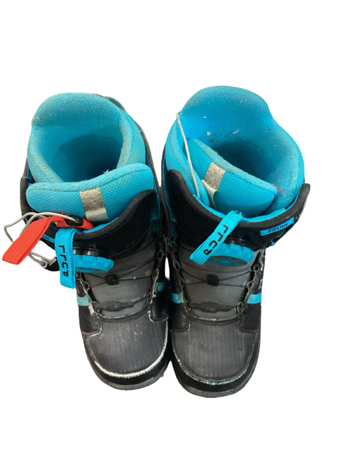 Vist Large View of Product Image Which is Used Burton IMPRINT1 Boys Snowboard Boots Black Junior 04