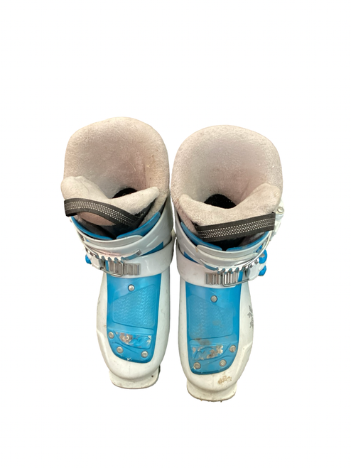 Vist Large View of Product Image Which is Used Nordica FIRE ARROW TEAM 2 Girls DH Ski Boot White 200 MP - Y13.5