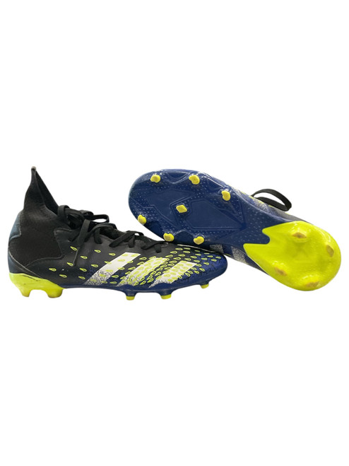 Vist Large View of Product Image Which is Used Adidas Soccer Cleats Black Junior 04