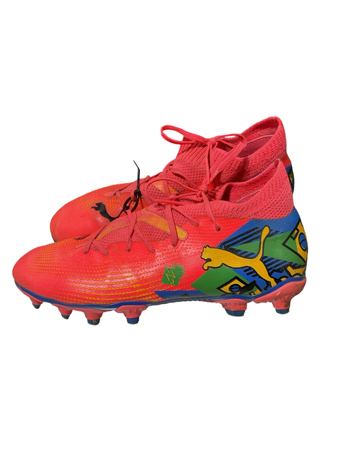 Vist Large View of Product Image Which is Used Puma Soccer Cleats Pink Junior 01.5