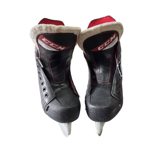 Vist Large View of Product Image Which is Used CCM FT485 SKATES SZ3 Junior Hockey Skate Junior 03