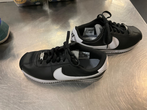 Vist Large View of Product Image Which is Used Nike Running/X-Train Shoes Y