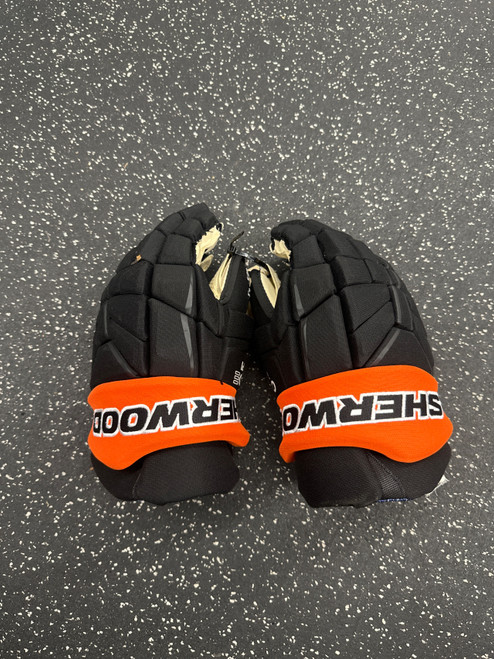 Vist Large View of Product Image Which is Used Sher-wood CODE TMP1 Senior Gloves Black 14"